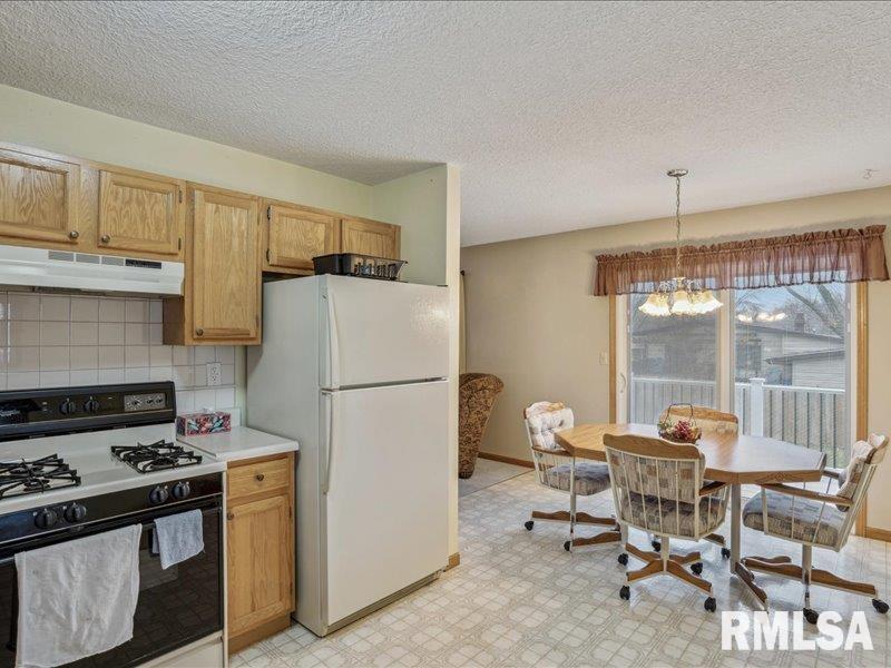 1316 W 53RD Street