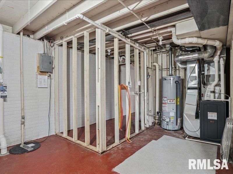 1316 W 53RD Street