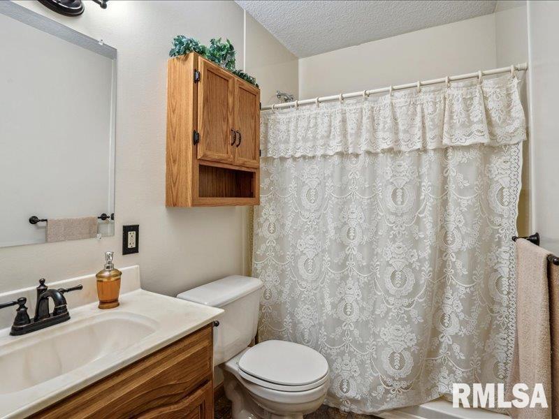 1316 W 53RD Street