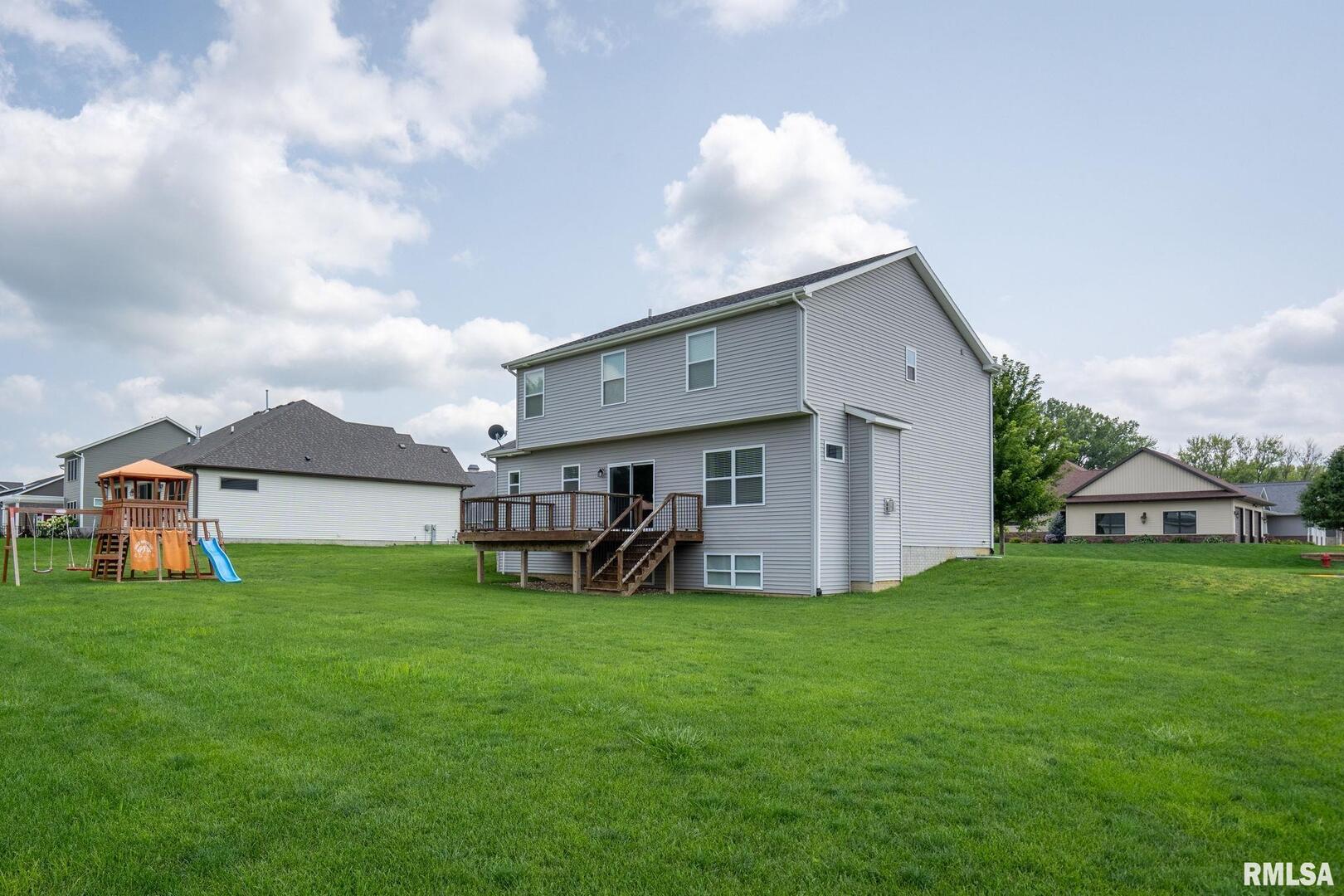 918 W PINEHURST Drive
