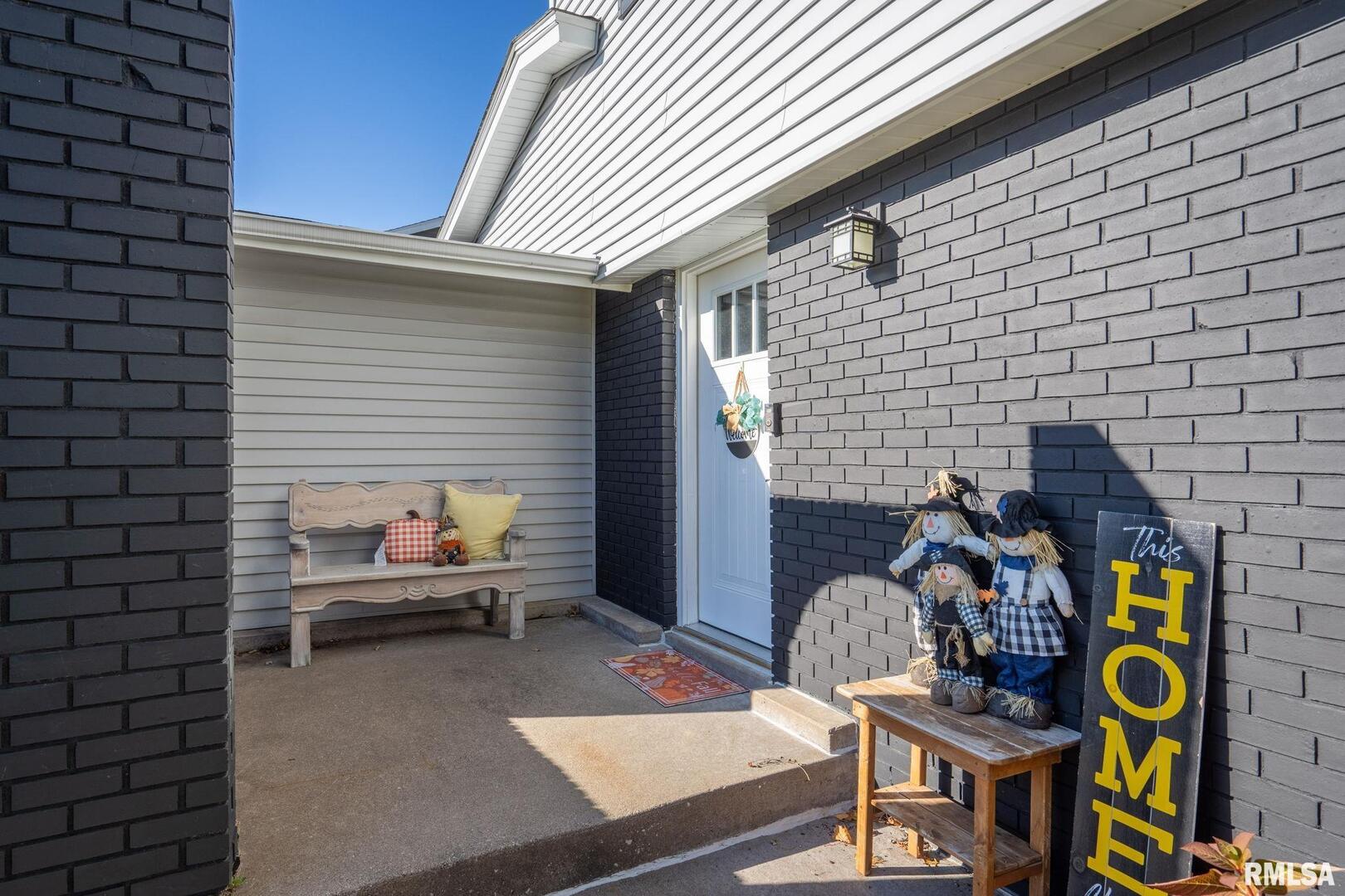 3106 DUNDEE Lane