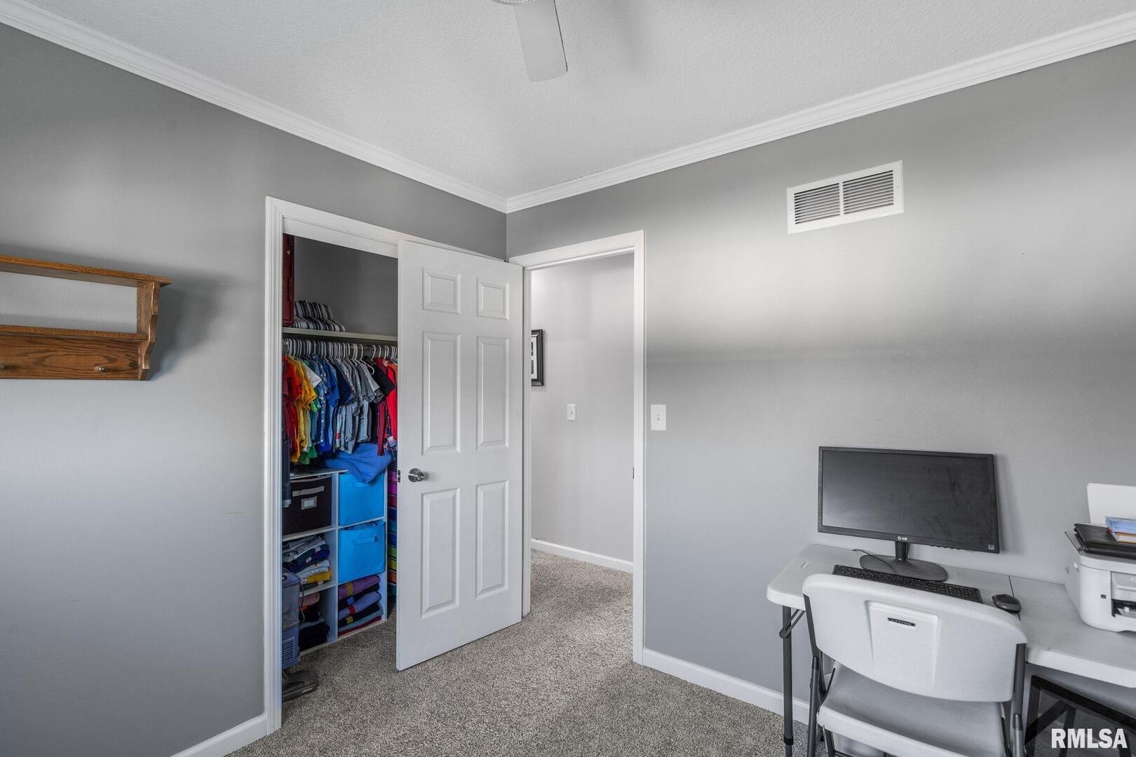 3106 DUNDEE Lane