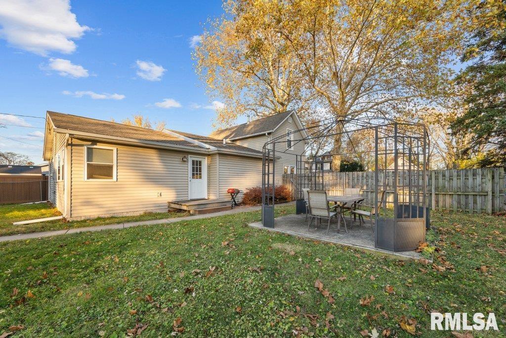 2309 15TH Street