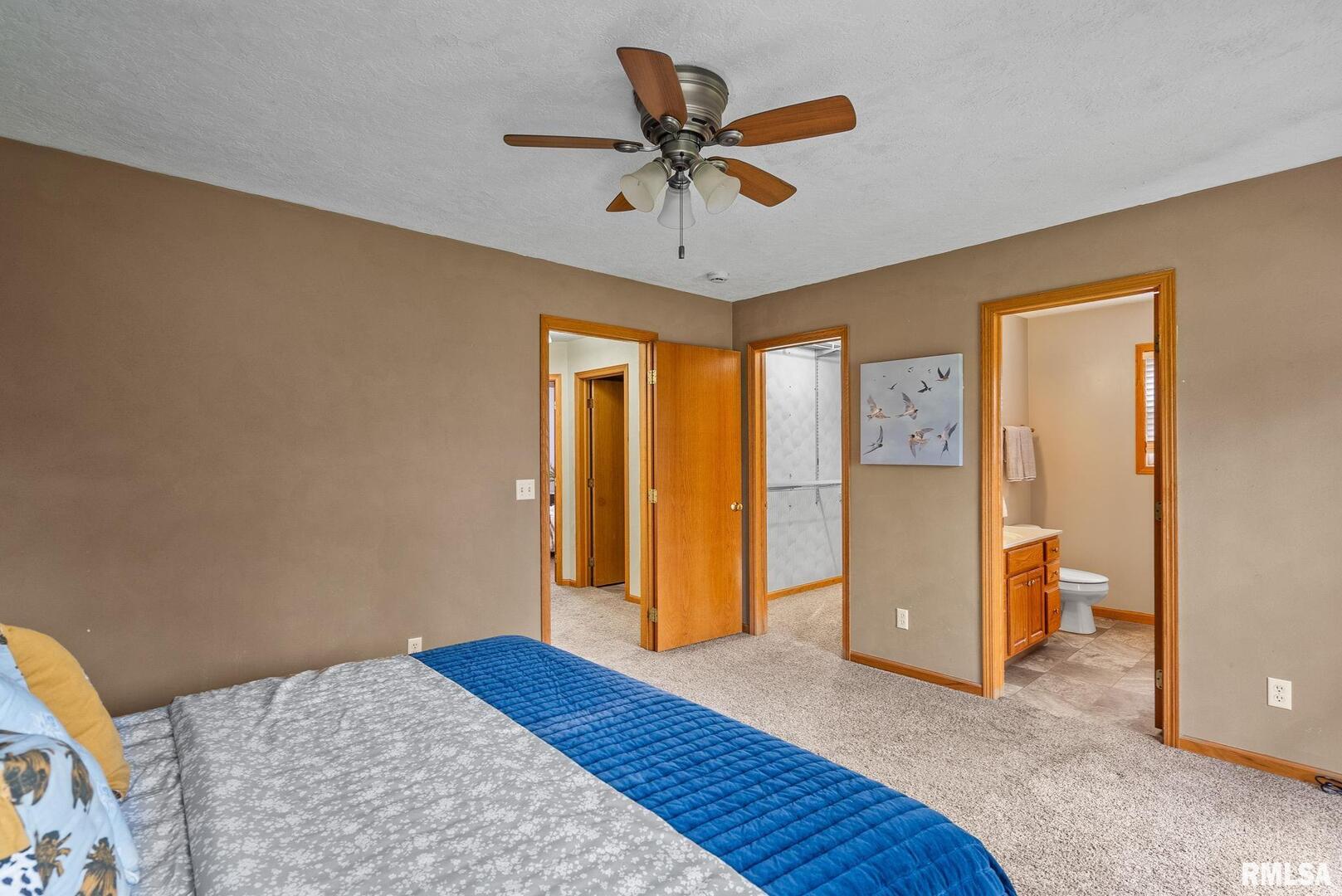 513 LEE Court