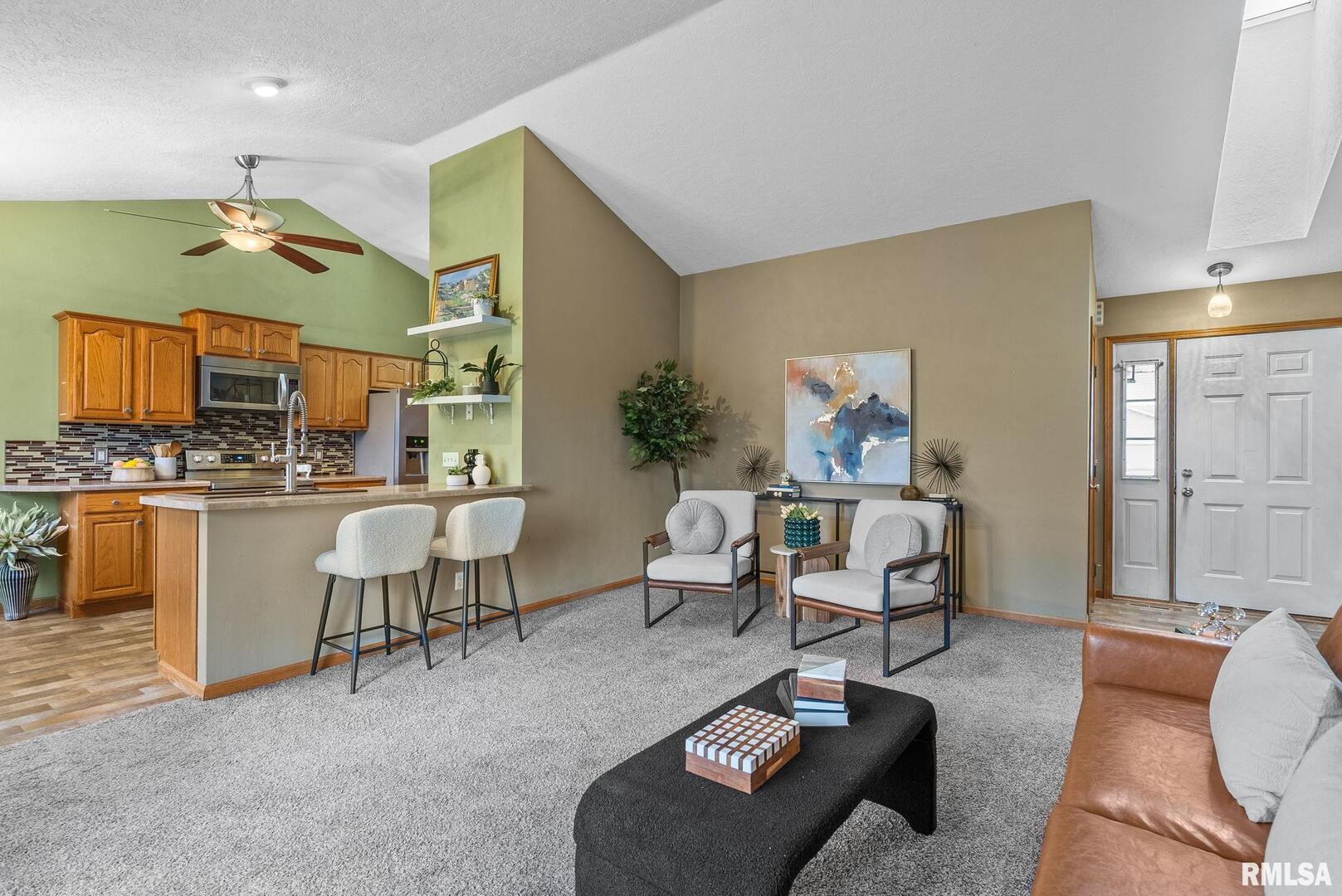 513 LEE Court