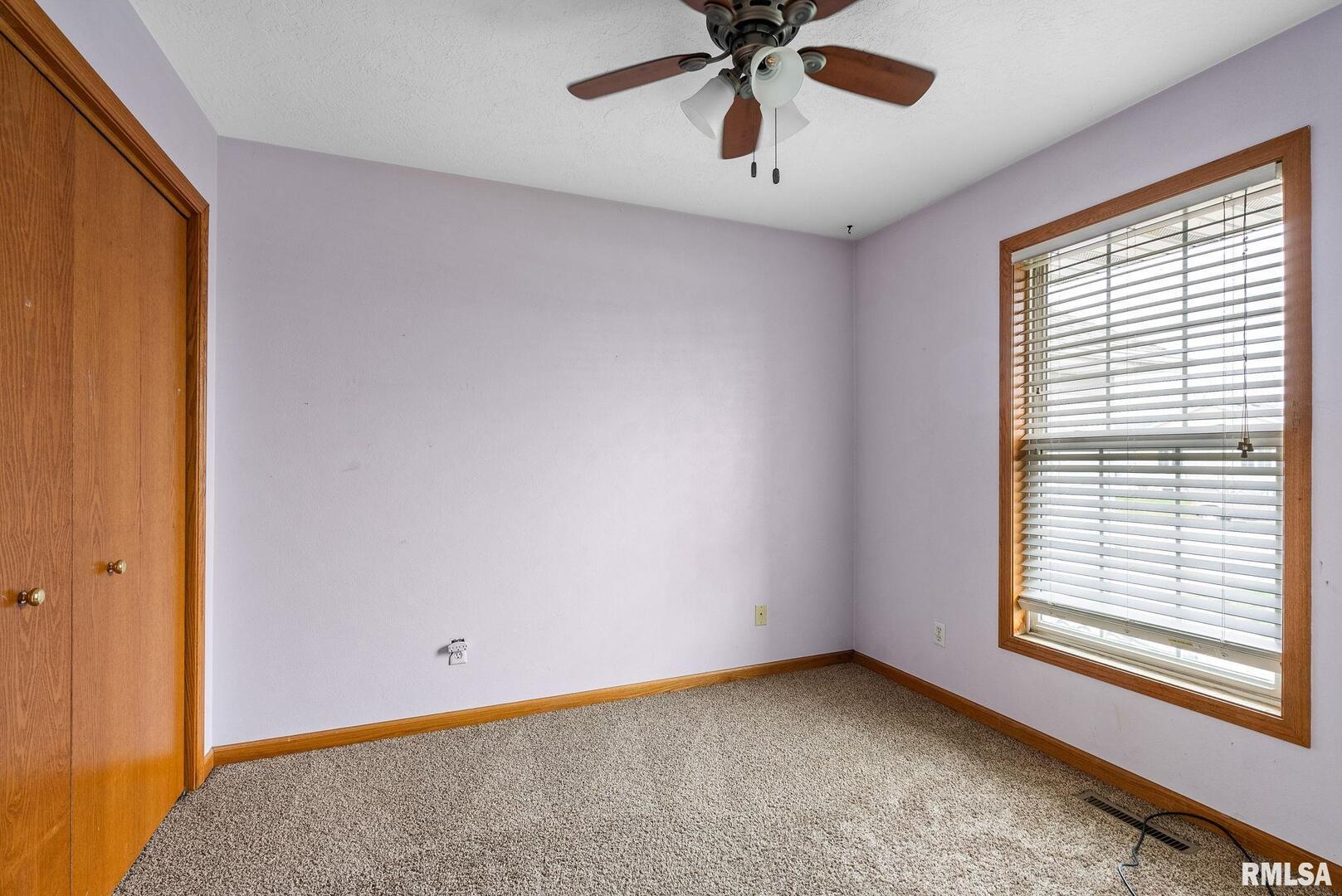513 LEE Court