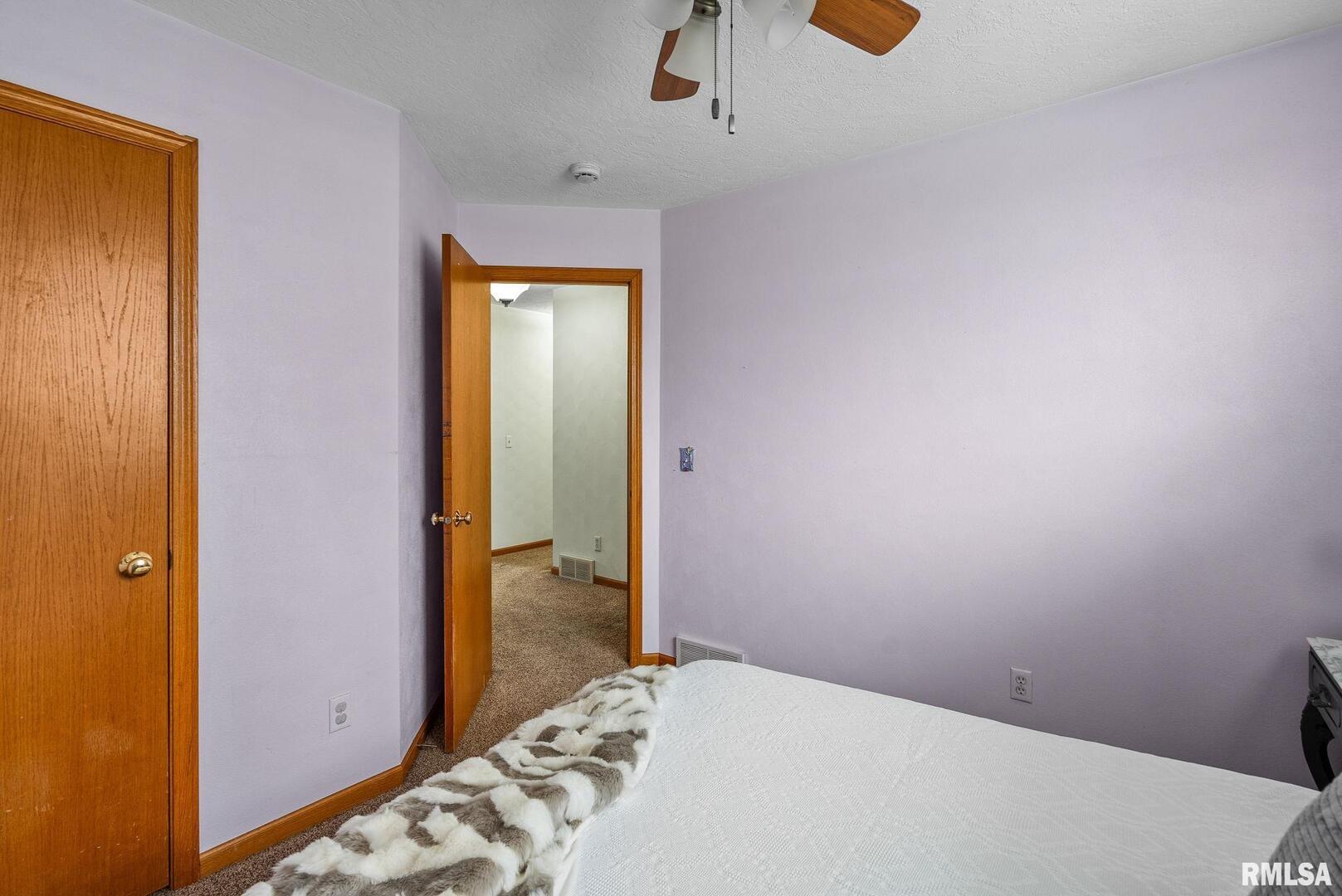 513 LEE Court