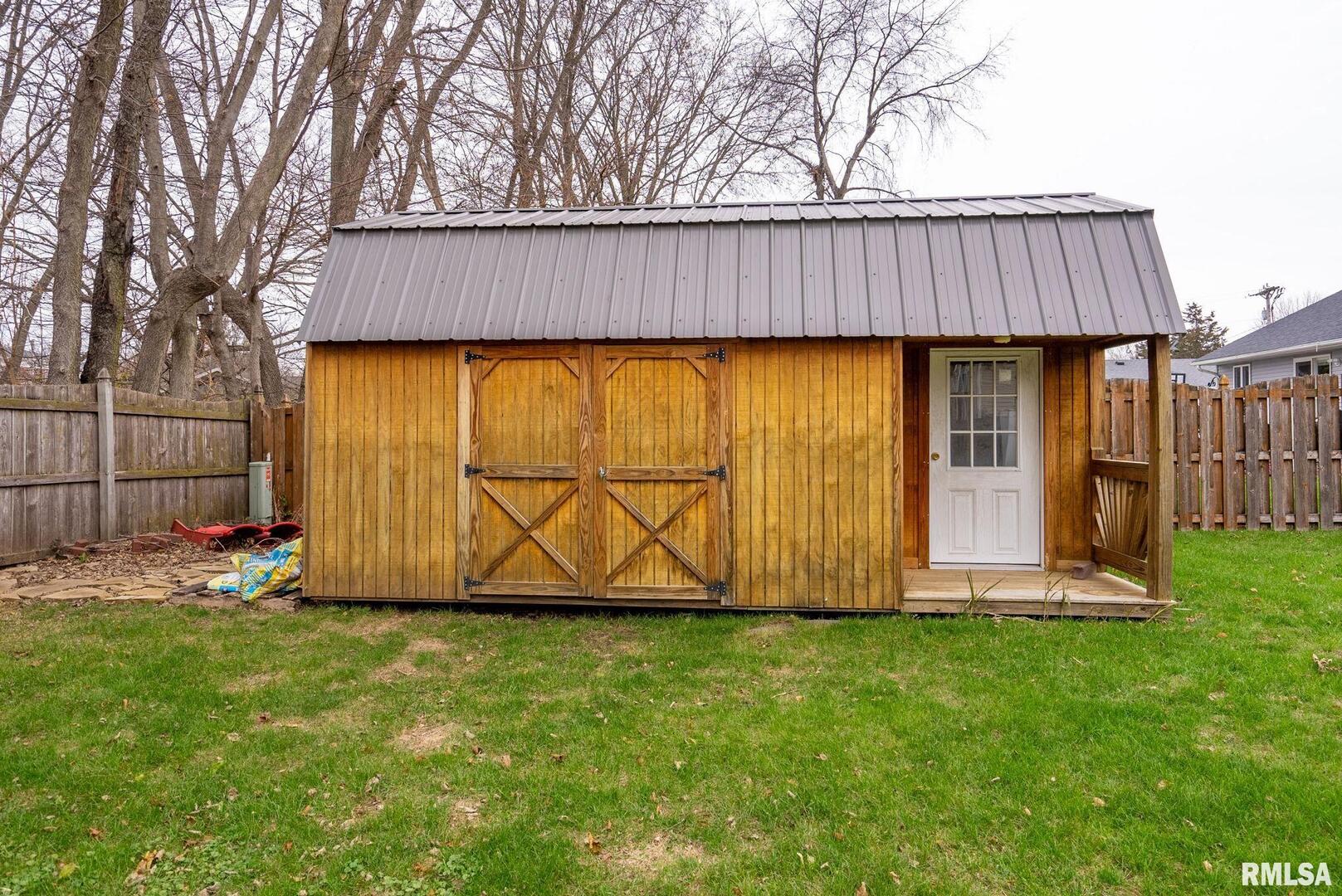 513 LEE Court