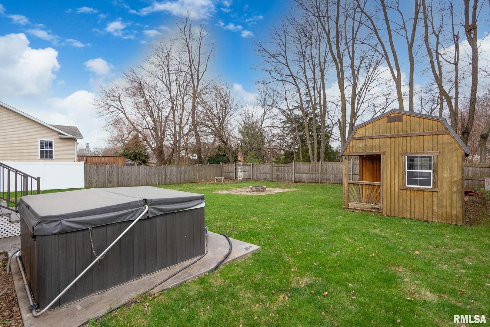 513 LEE Court