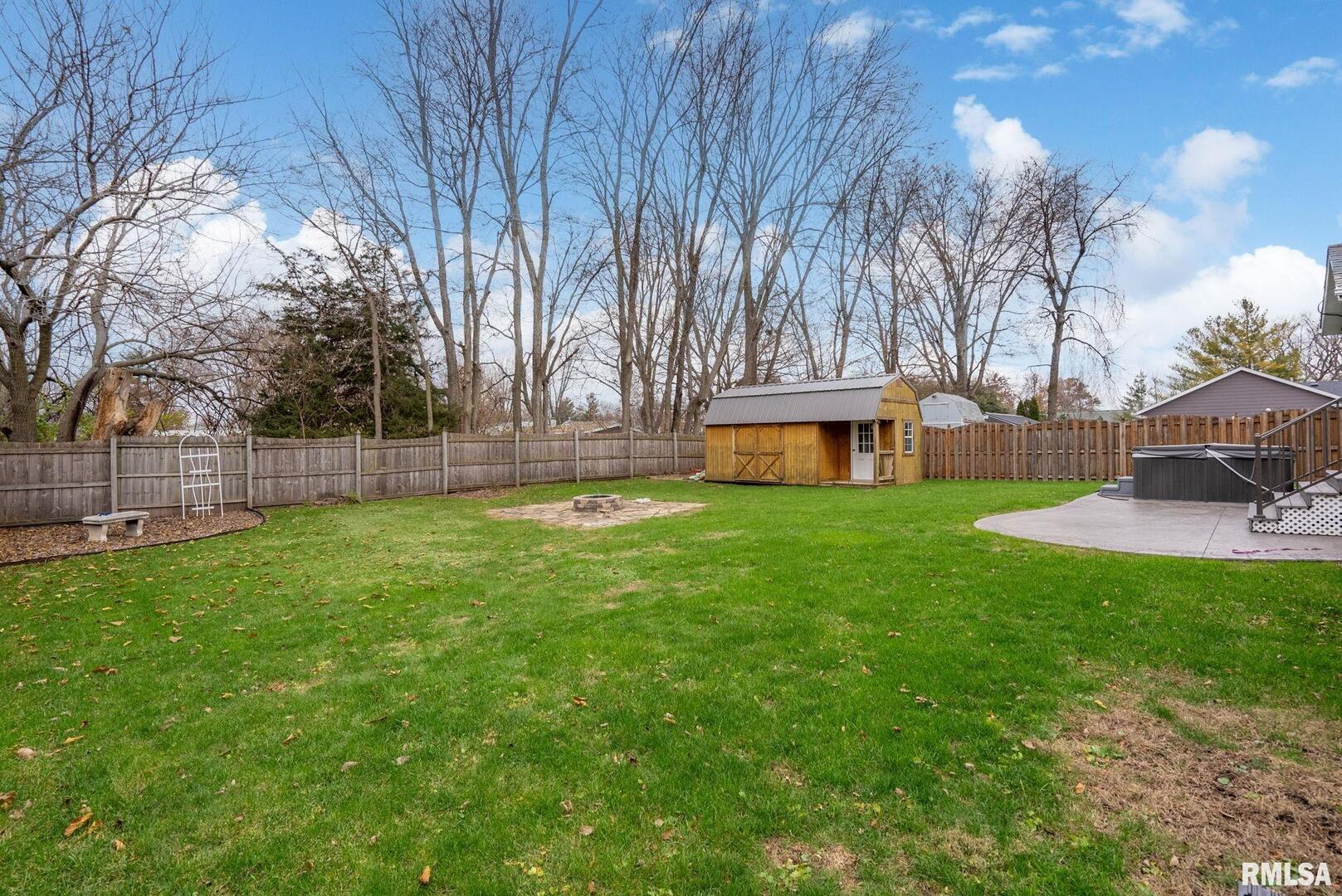 513 LEE Court