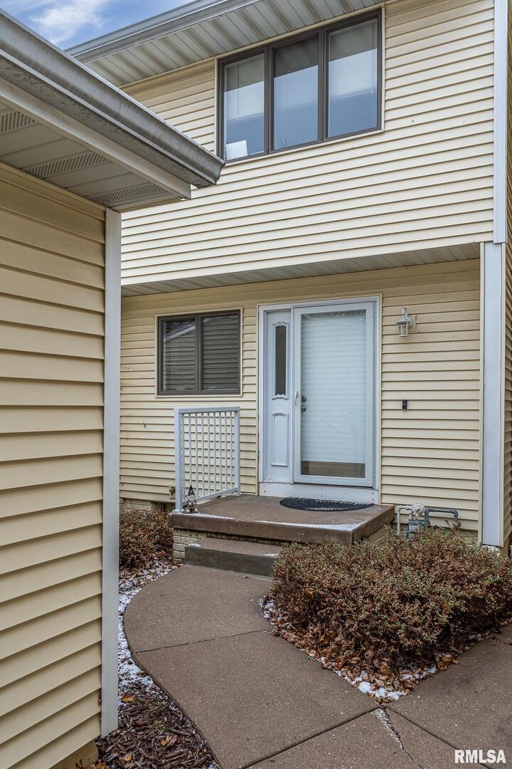 3077 WILLOWWOOD Drive