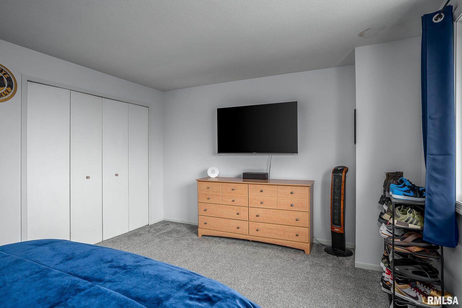 3077 WILLOWWOOD Drive