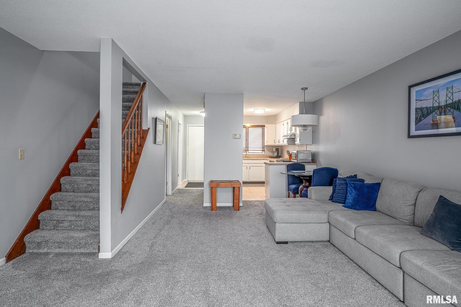 3077 WILLOWWOOD Drive