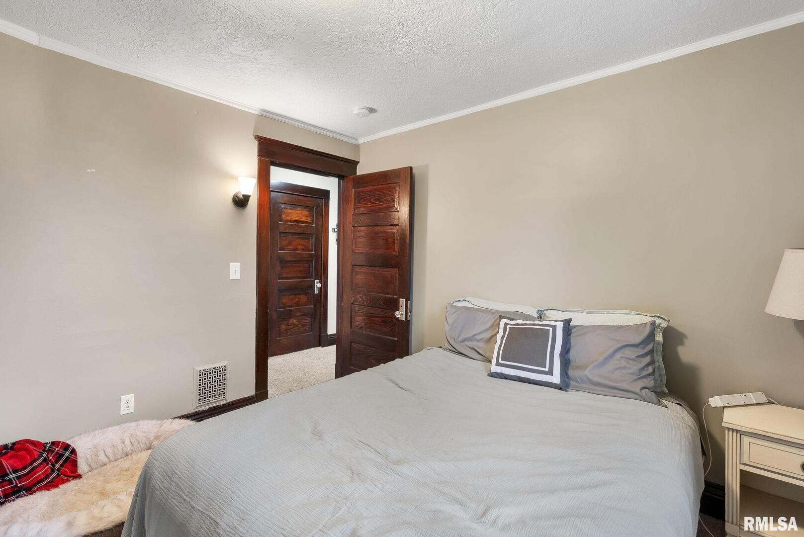 211 E LOCUST Street
