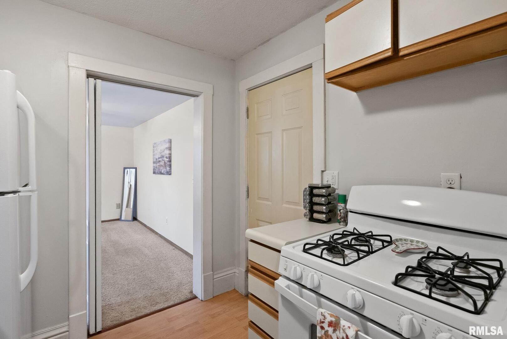 211 E LOCUST Street
