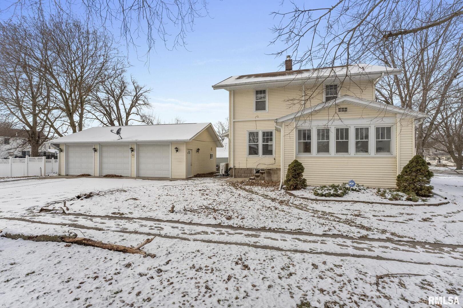 404 W 6TH Street