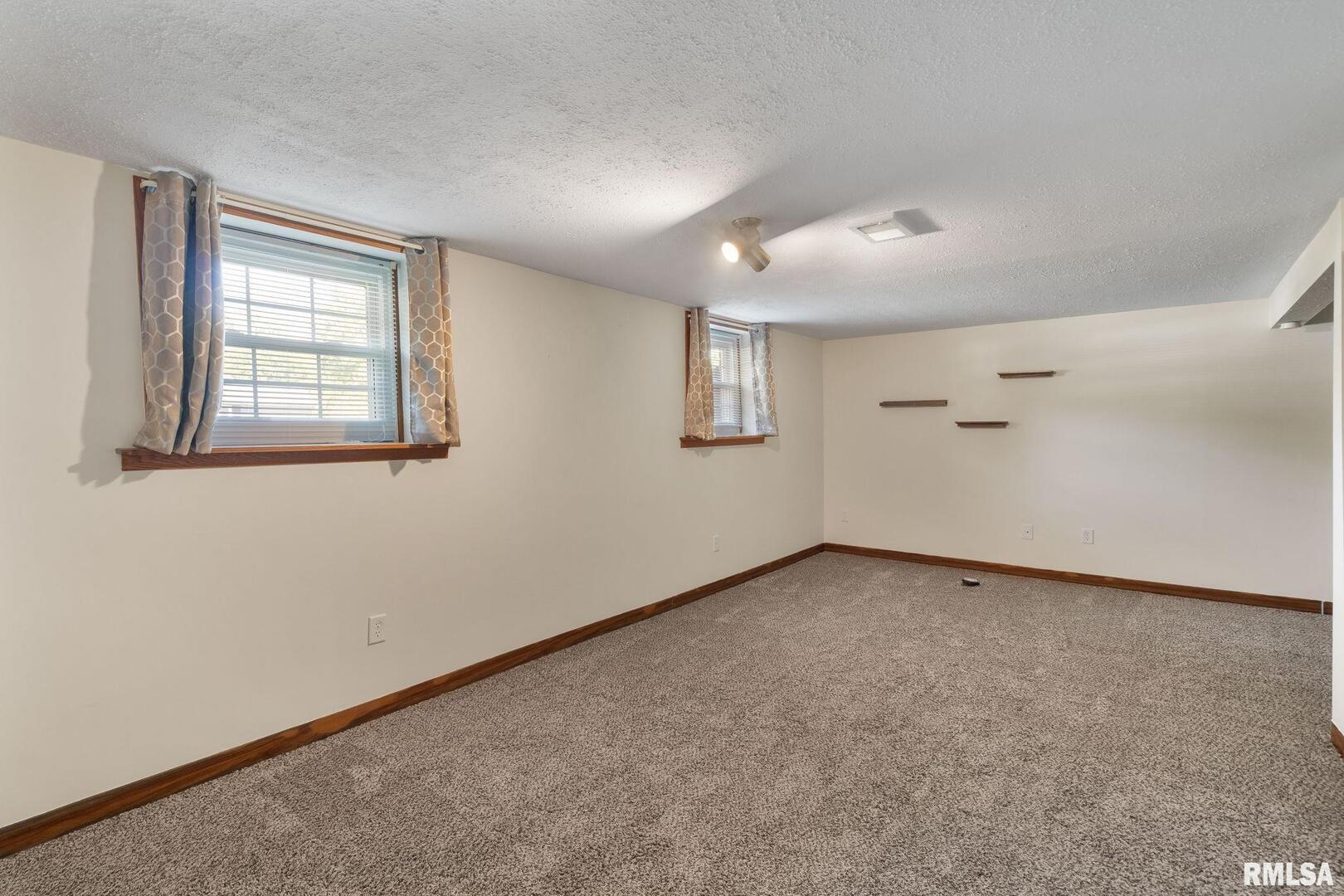 305 COLONY Drive