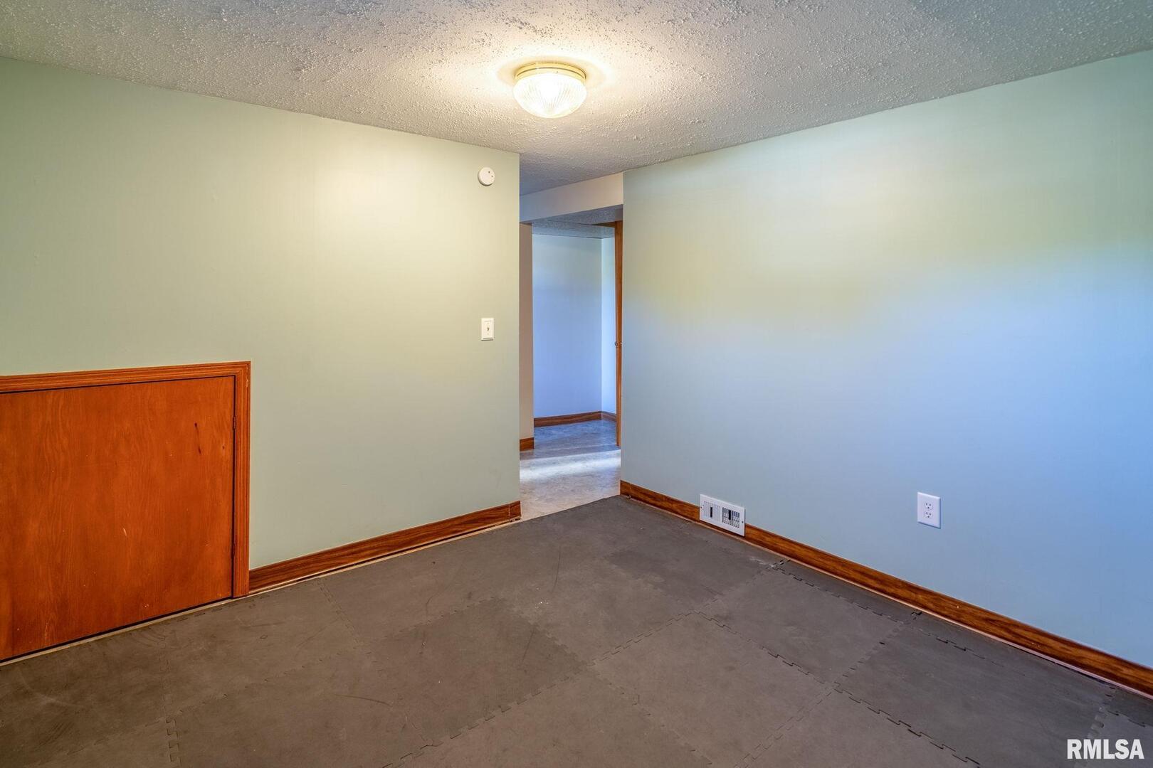 305 COLONY Drive