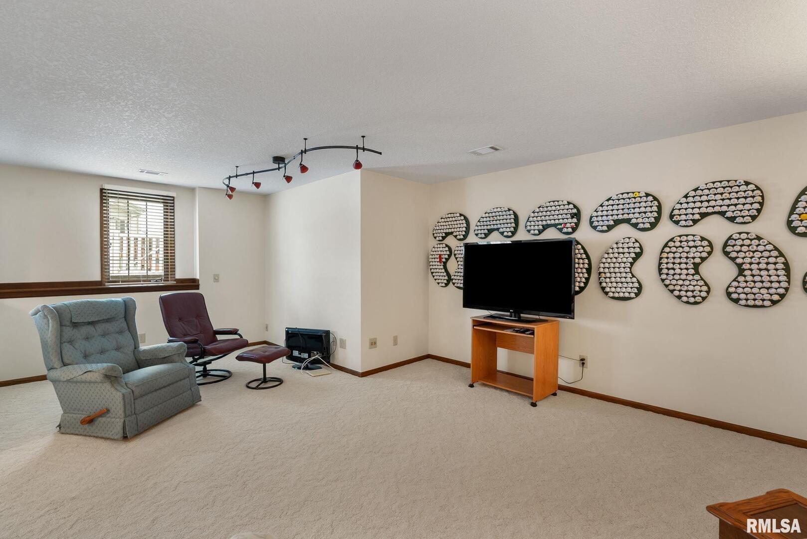 2808 PIONEER Court