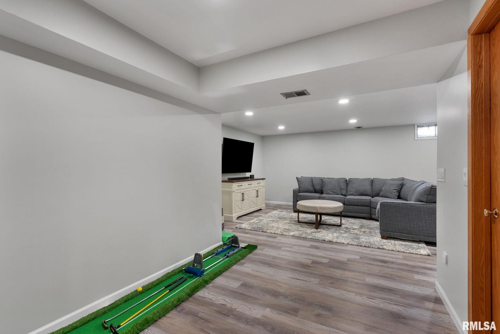 5445 CHARTER OAKS Drive