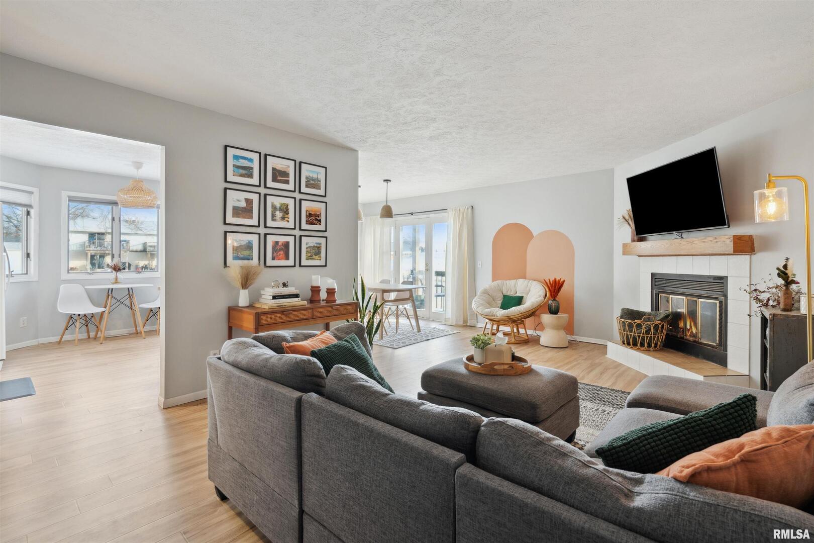 4185 MALLARD Court Unit: 101