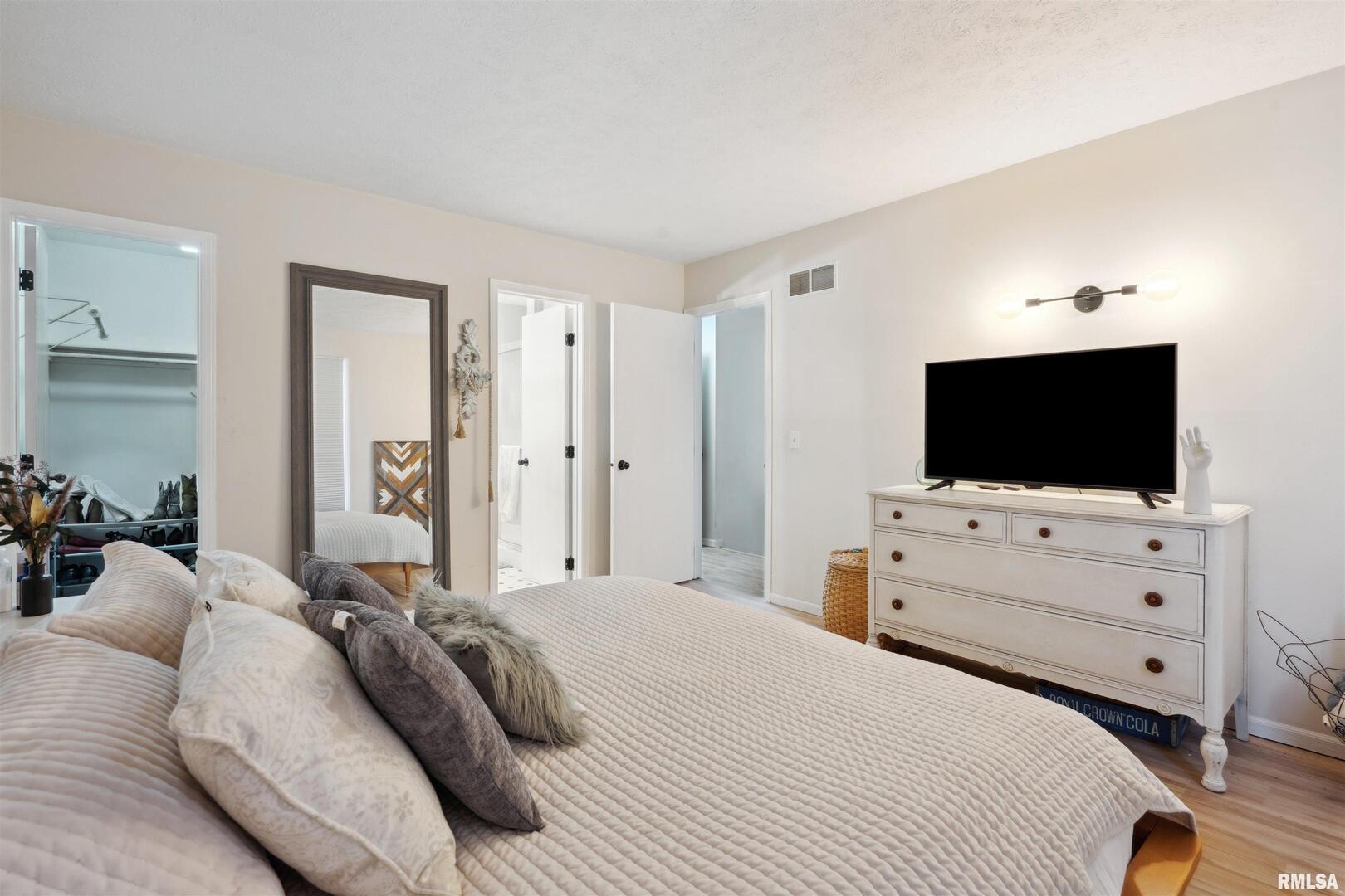 4185 MALLARD Court Unit: 101
