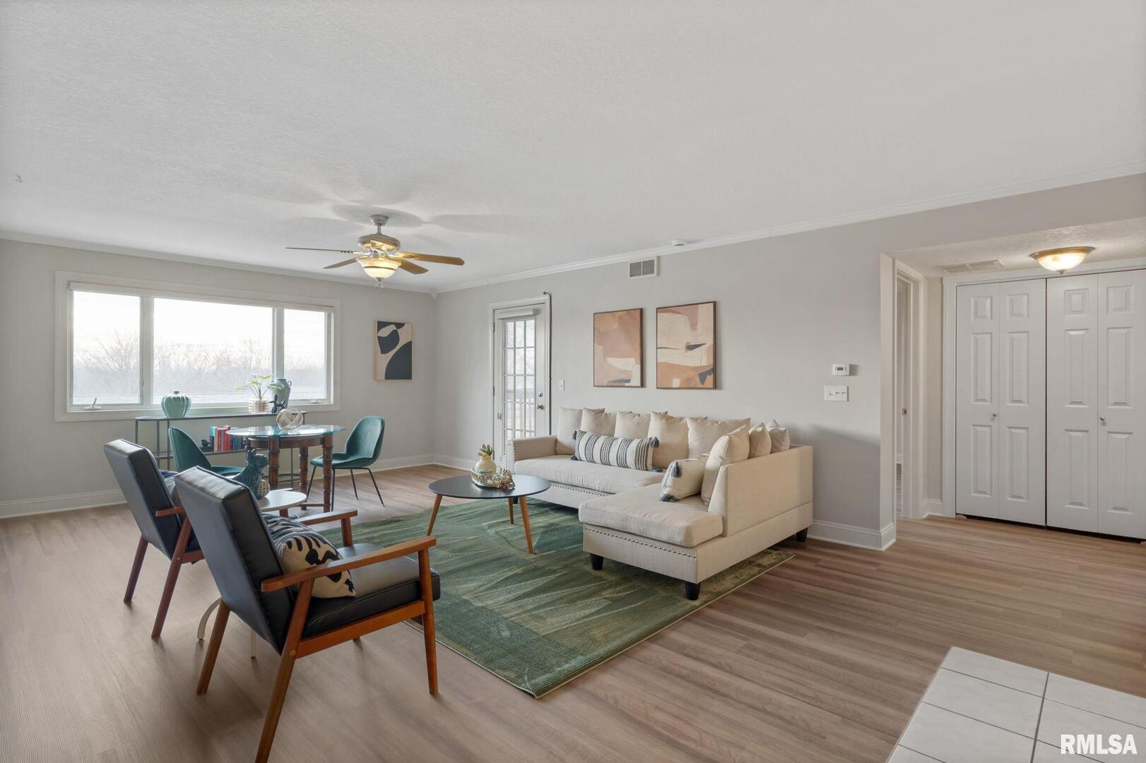 2413 W 54TH Street Unit: 6