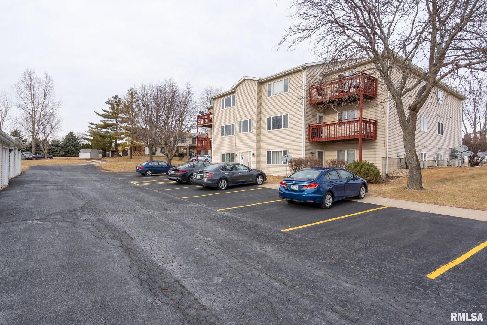 2413 W 54TH Street Unit: 6