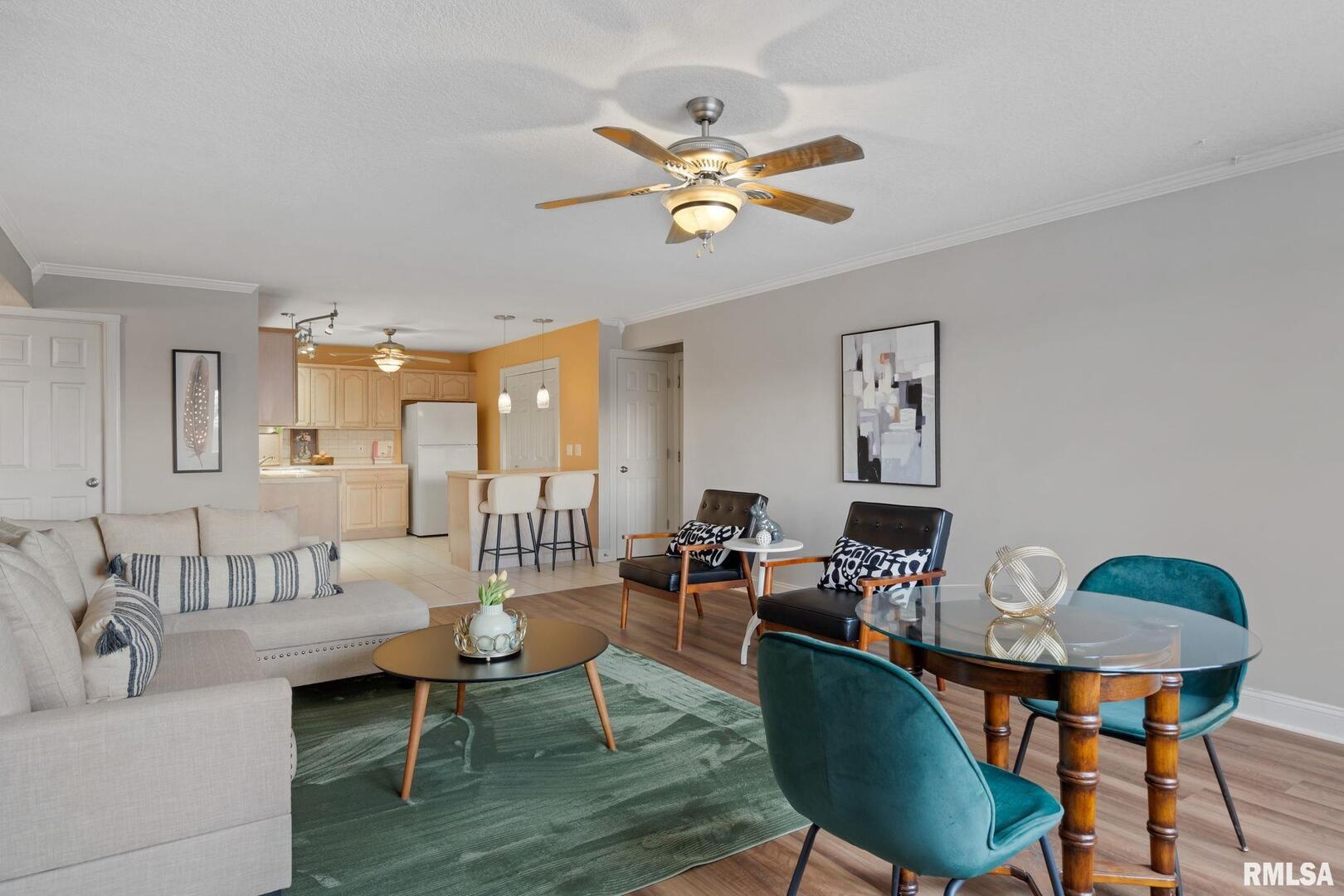 2413 W 54TH Street Unit: 6