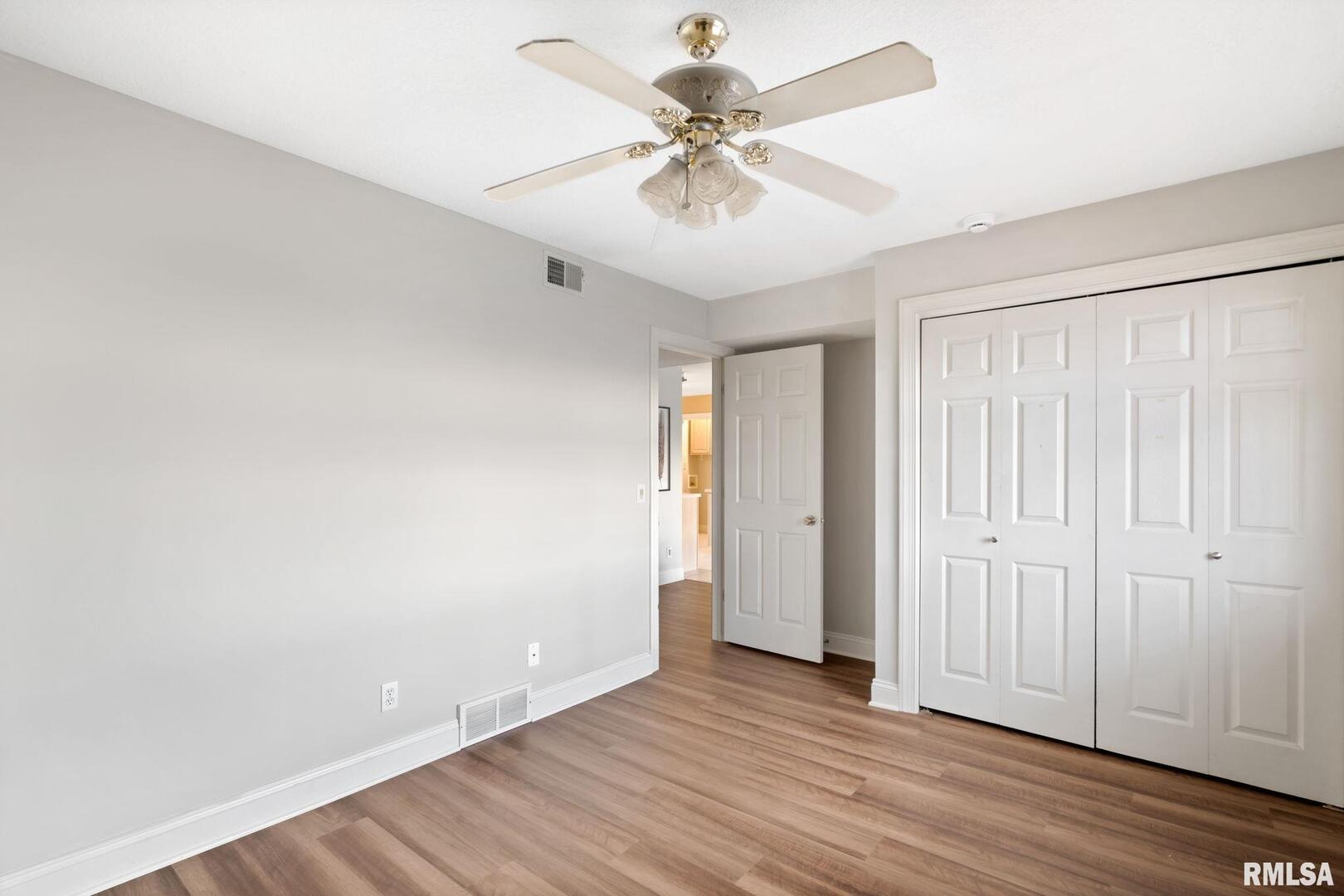 2413 W 54TH Street Unit: 6