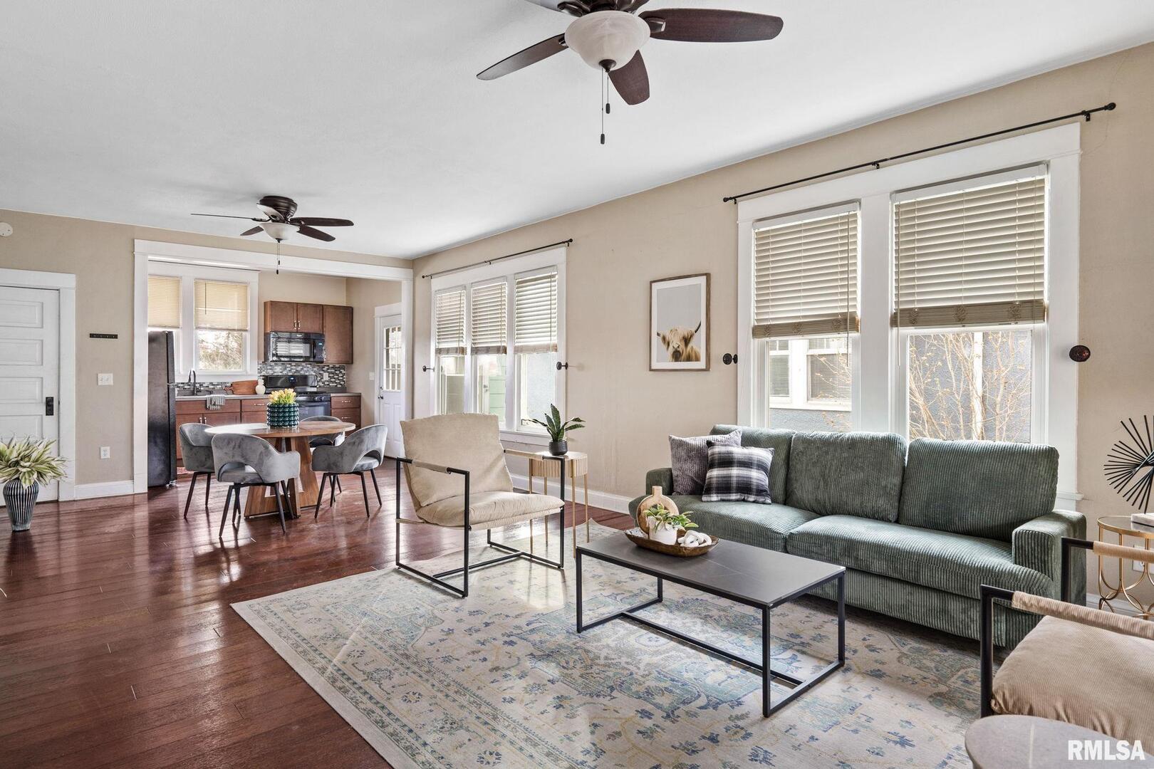 1123 W 13TH Street