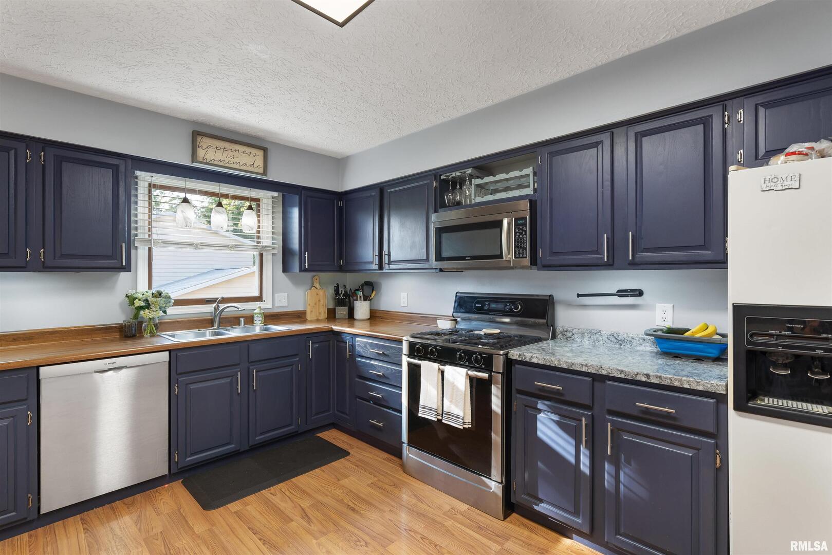 2535 E 50TH Street