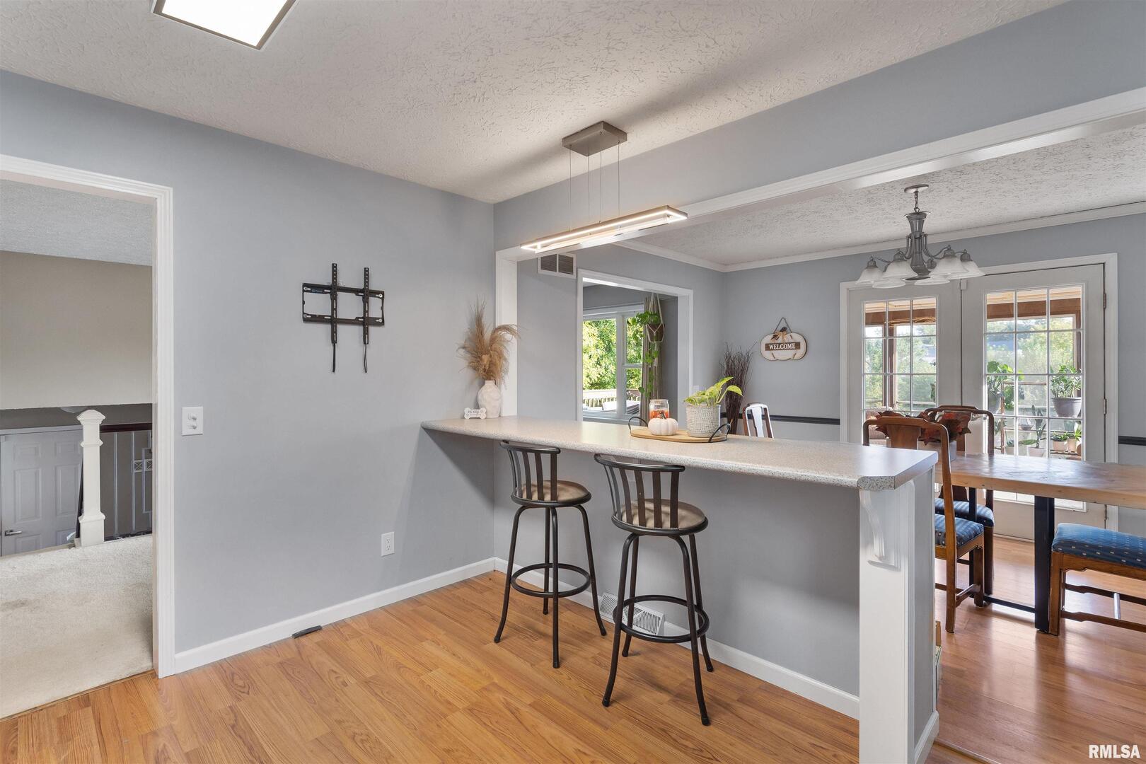 2535 E 50TH Street