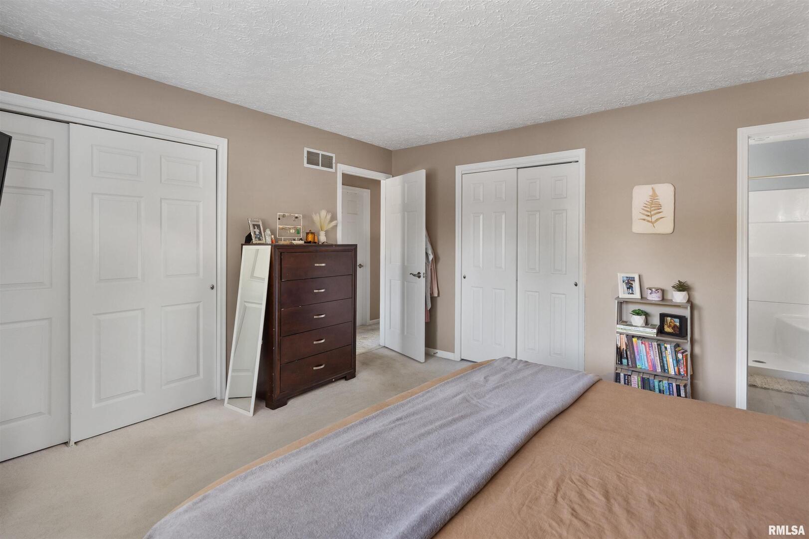 2535 E 50TH Street