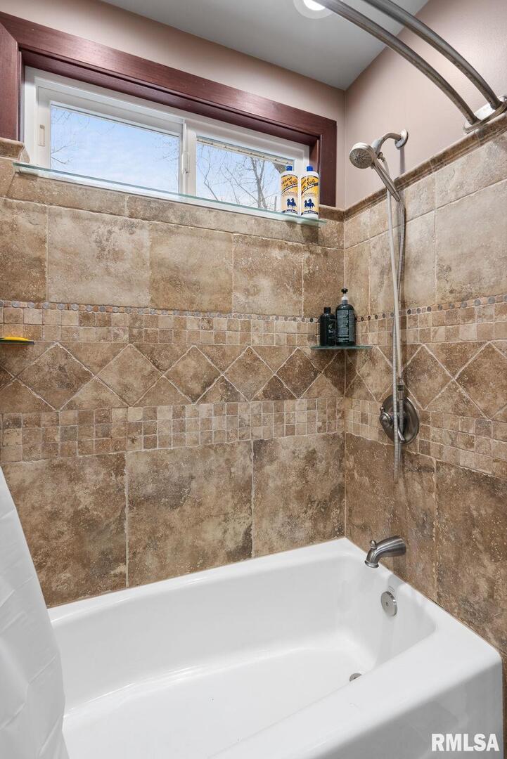 2801 44TH Street