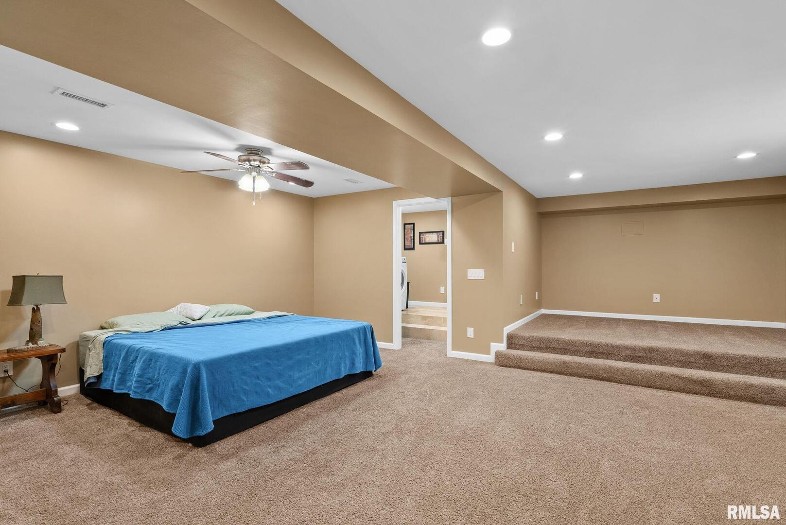2801 44TH Street