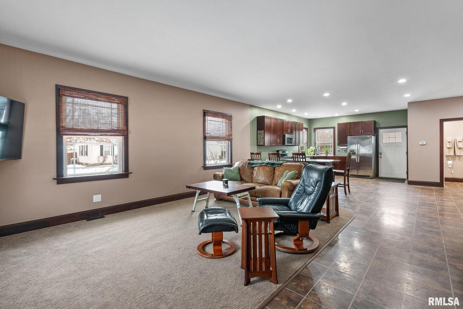 2801 44TH Street