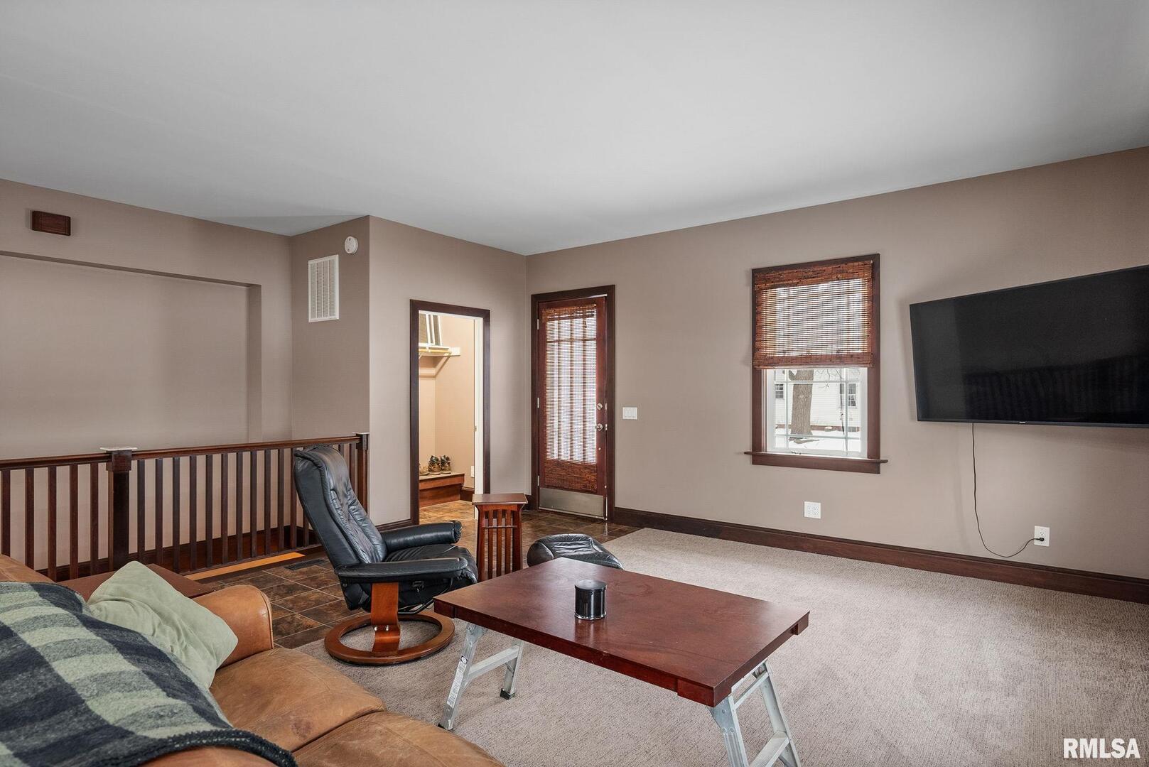 2801 44TH Street