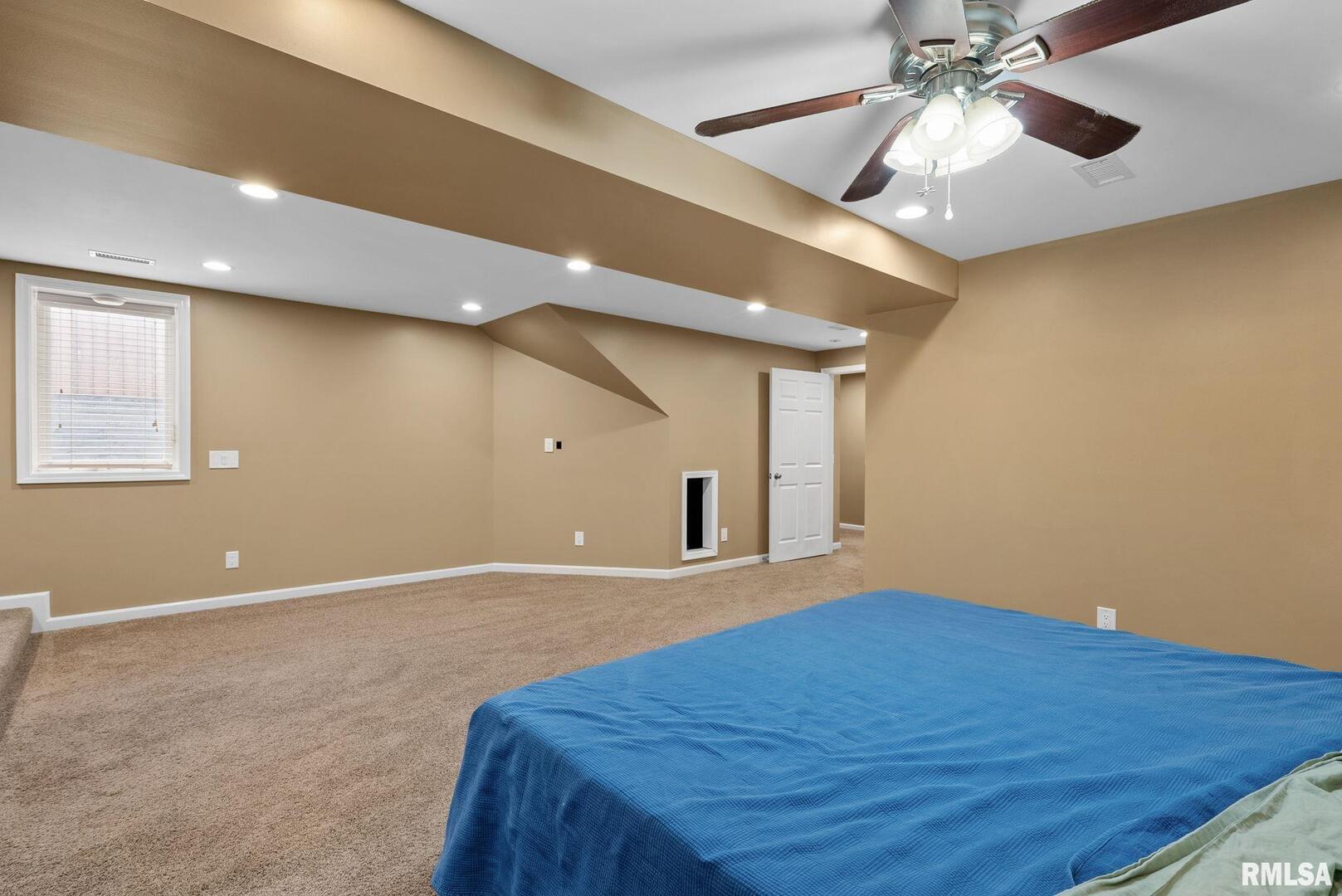 2801 44TH Street