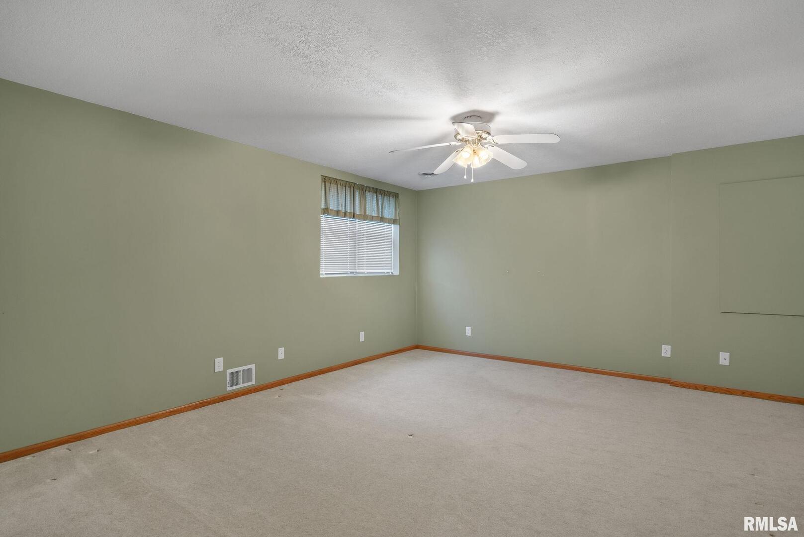 2056 PLUM TREE Road