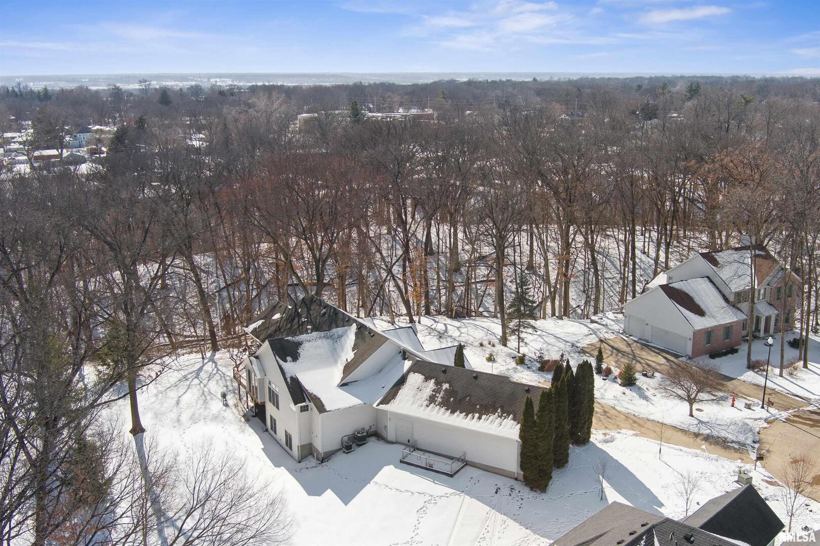 2734 8TH Street Court
