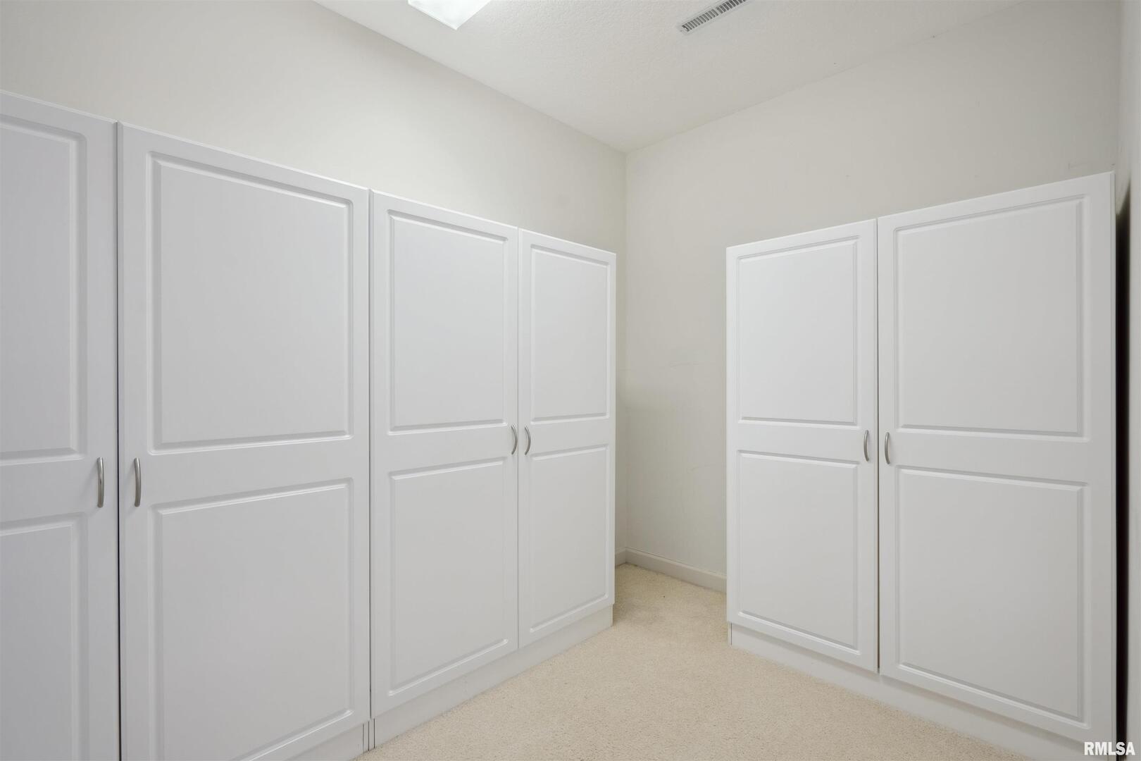 2734 8TH Street Court
