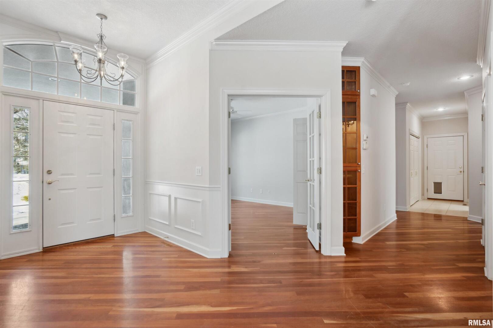 2734 8TH Street Court