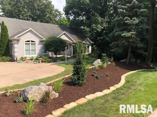 2734 8TH Street Court