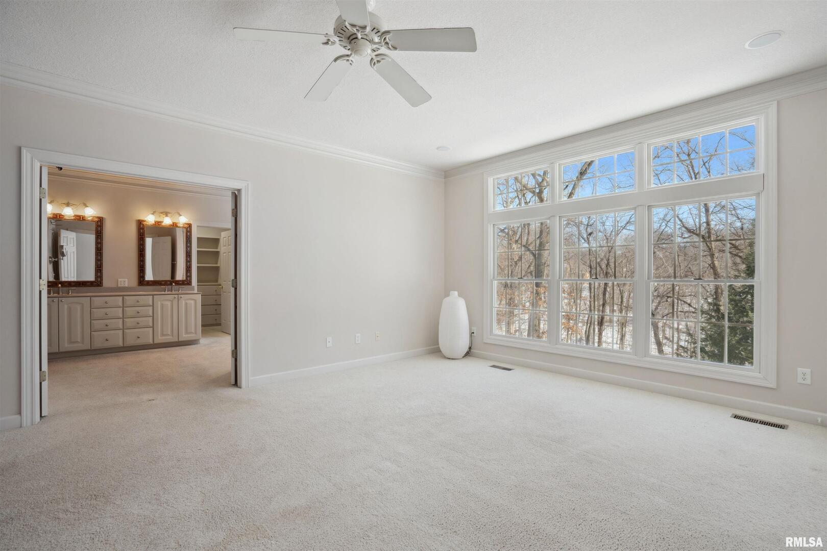 2734 8TH Street Court
