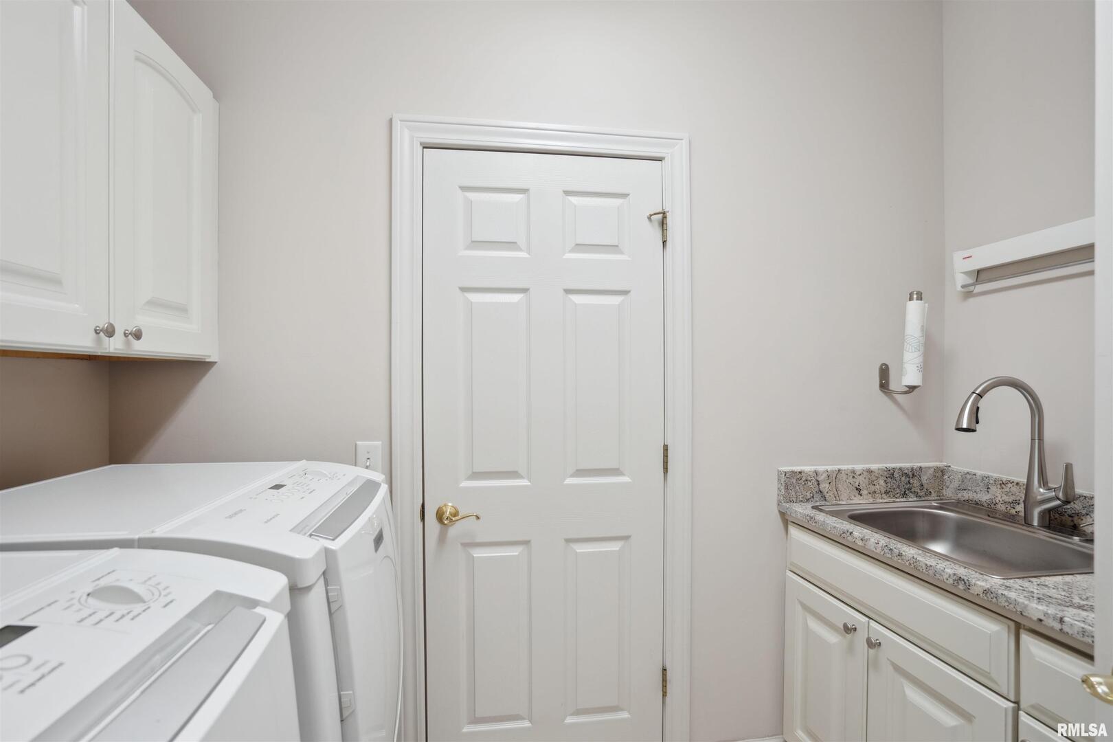 2734 8TH Street Court