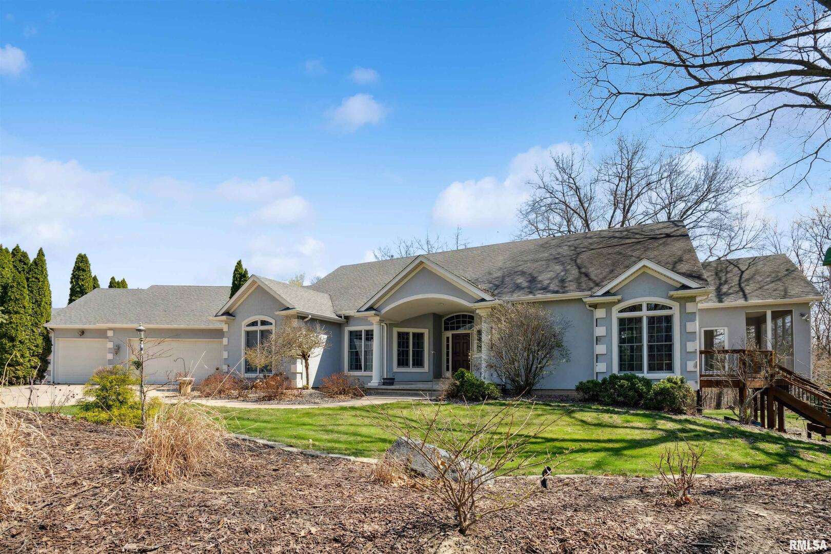 2734 8TH Street Court