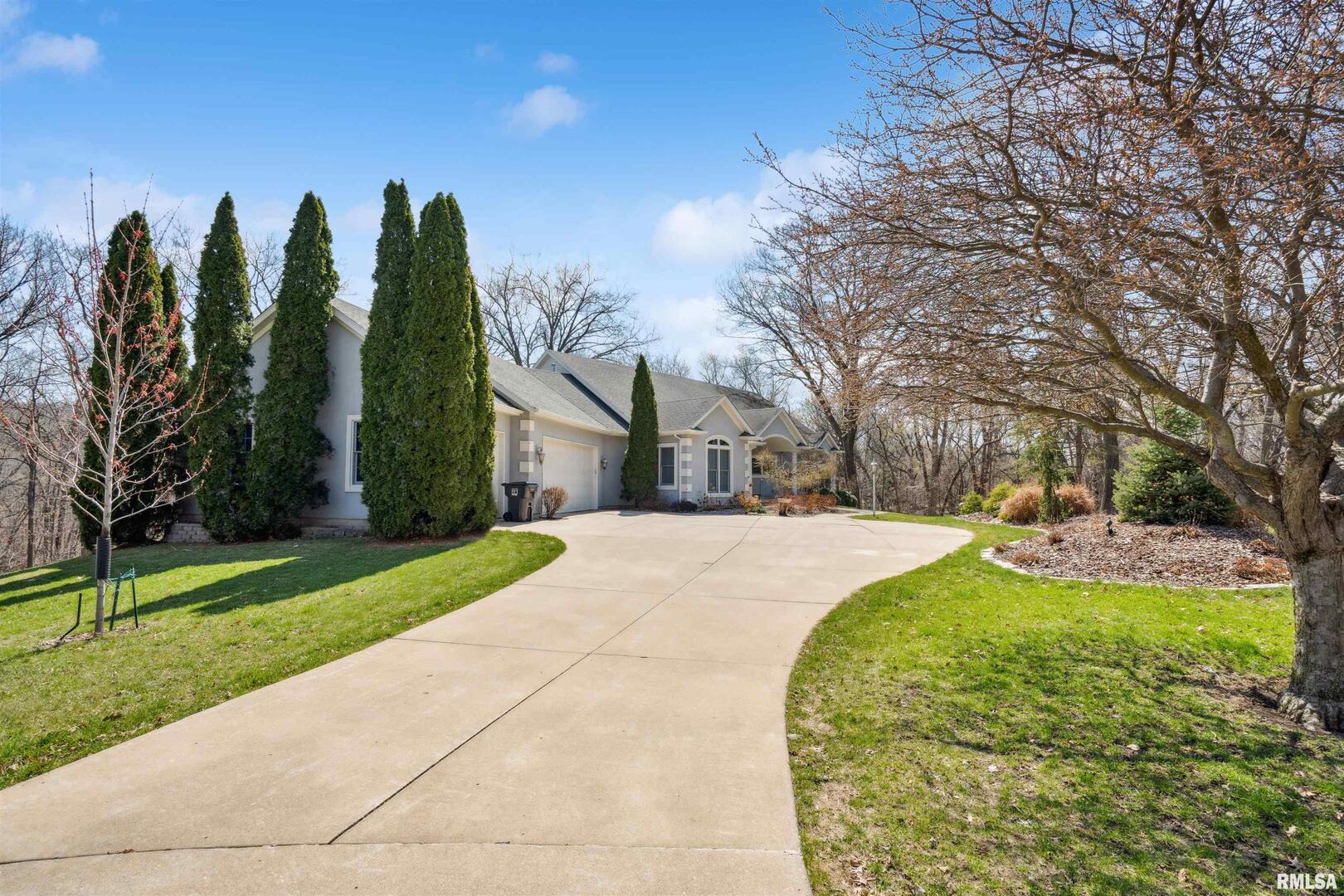 2734 8TH Street Court