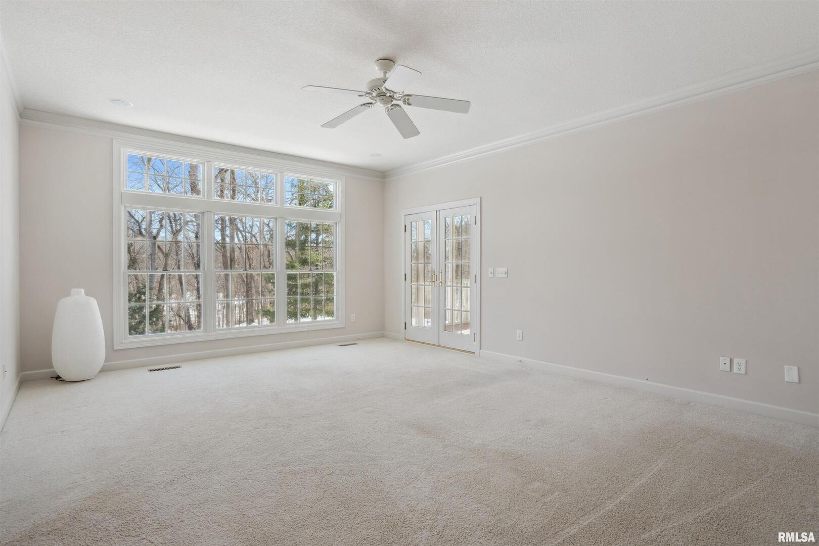 2734 8TH Street Court