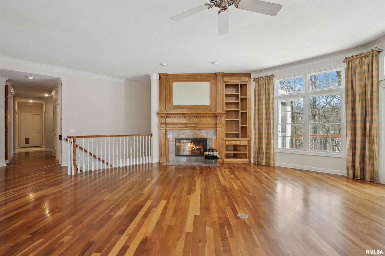 2734 8TH Street Court